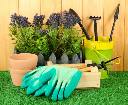 Benefits of hiring professional lawn mowers